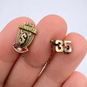 VTG 1935 LDS Seminary Graduation Pin 10K Gold Plated 35 Red Crystals Pearl Chain